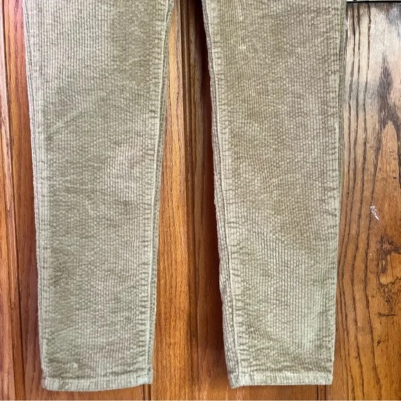 Levi's Women’s Corduroy Pants in Tan - Picture 4 of 11